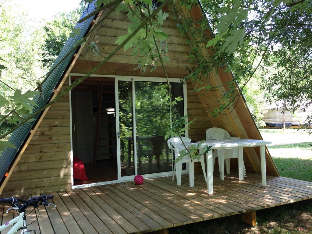 Camping Domaine De Mepillat Saint-Nizier-le-Bouchoux الغرفة الصورة