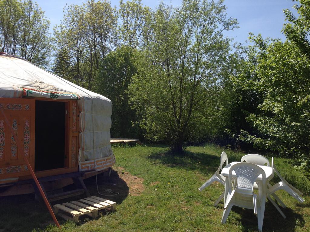 Camping Domaine De Mepillat Saint-Nizier-le-Bouchoux الغرفة الصورة